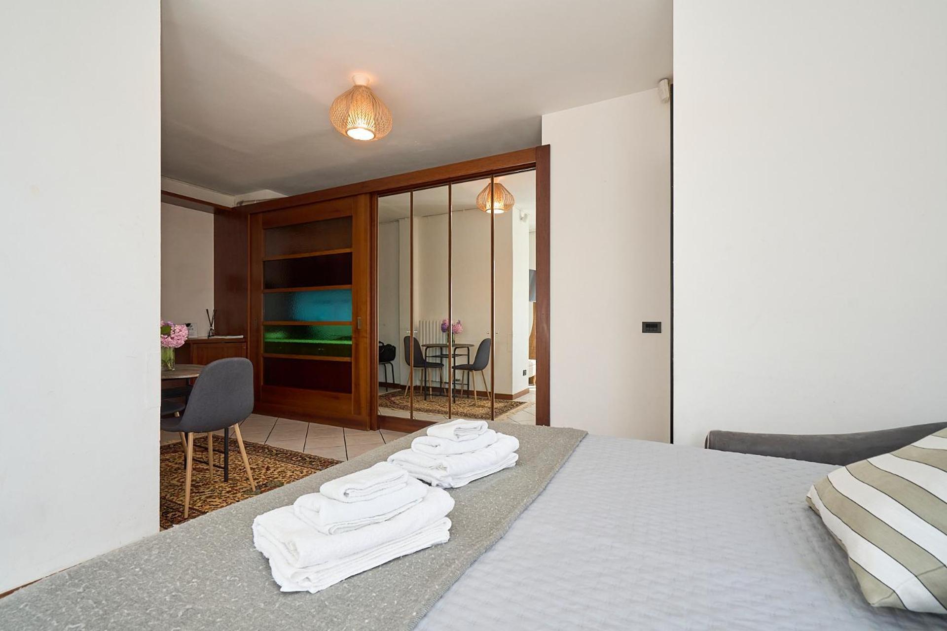 -Luminosa 5 Stars With Balcony- Wifi Netflix 15 Minutes From Duomo Appartement Milaan Buitenkant foto