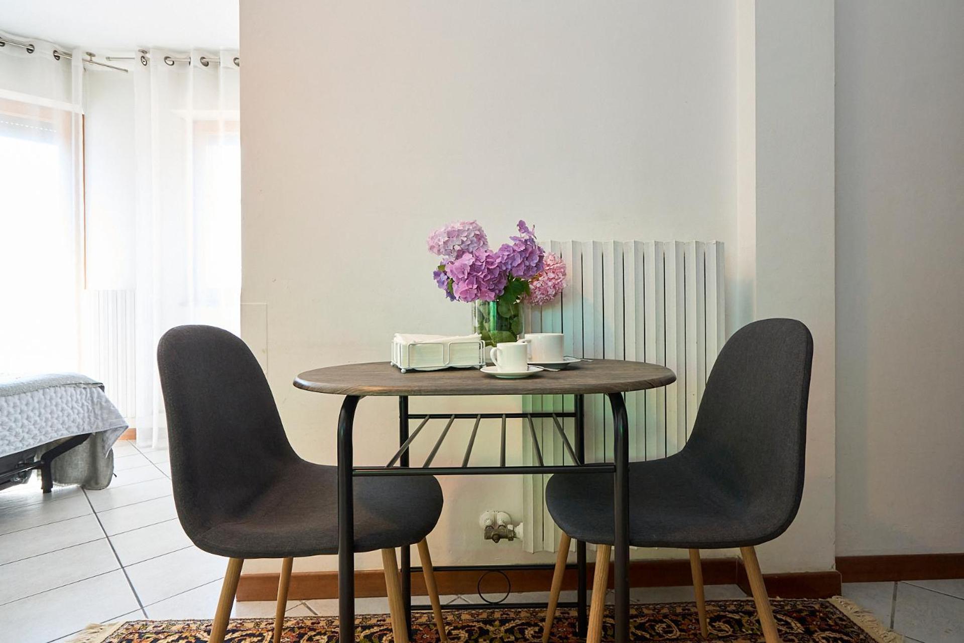 -Luminosa 5 Stars With Balcony- Wifi Netflix 15 Minutes From Duomo Appartement Milaan Buitenkant foto